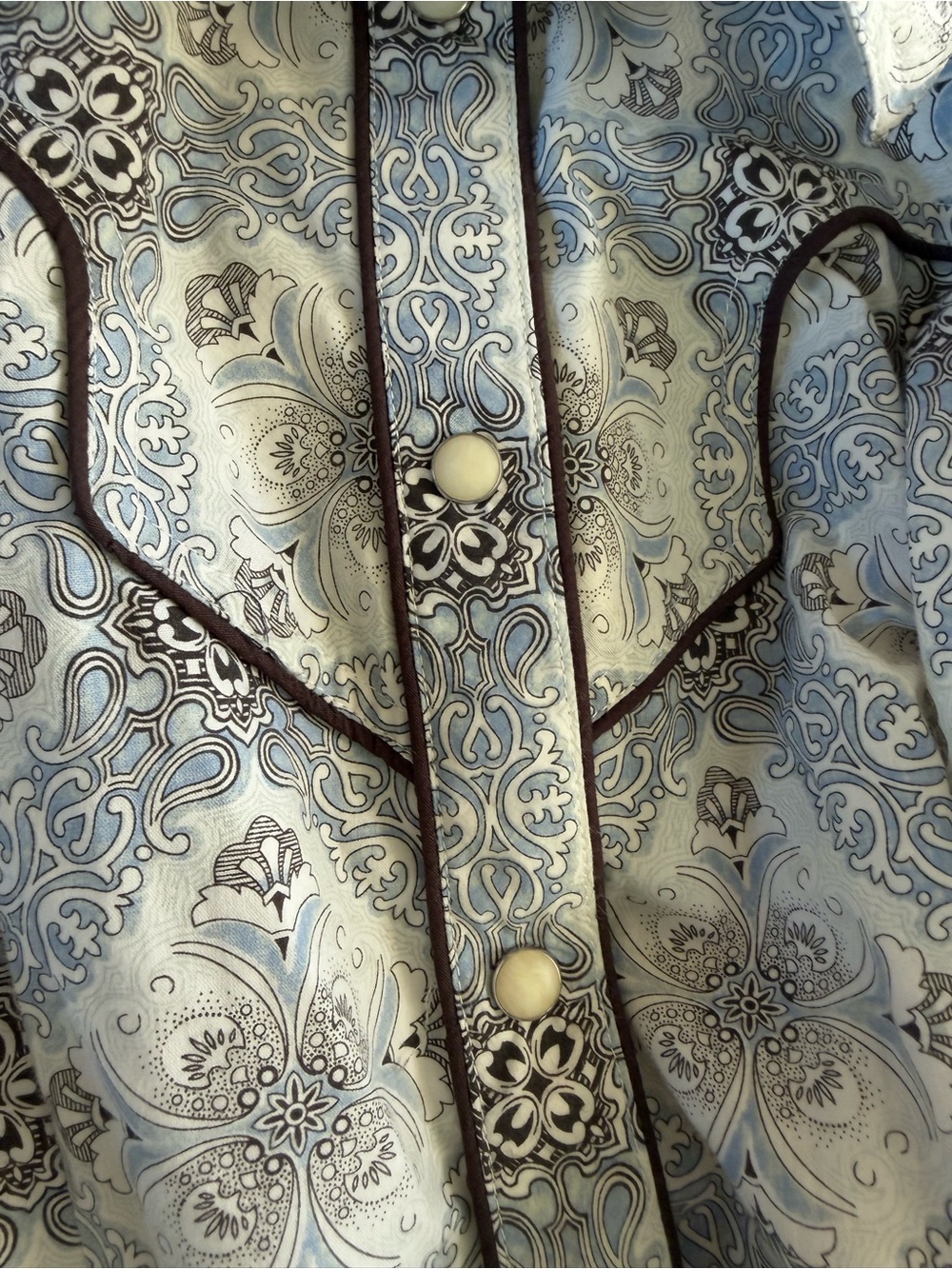 Rock & Roll Denim Western Shirt Womens XL Pearl Snap Blue Medallion Cowgirl Top - Picture 8 of 8